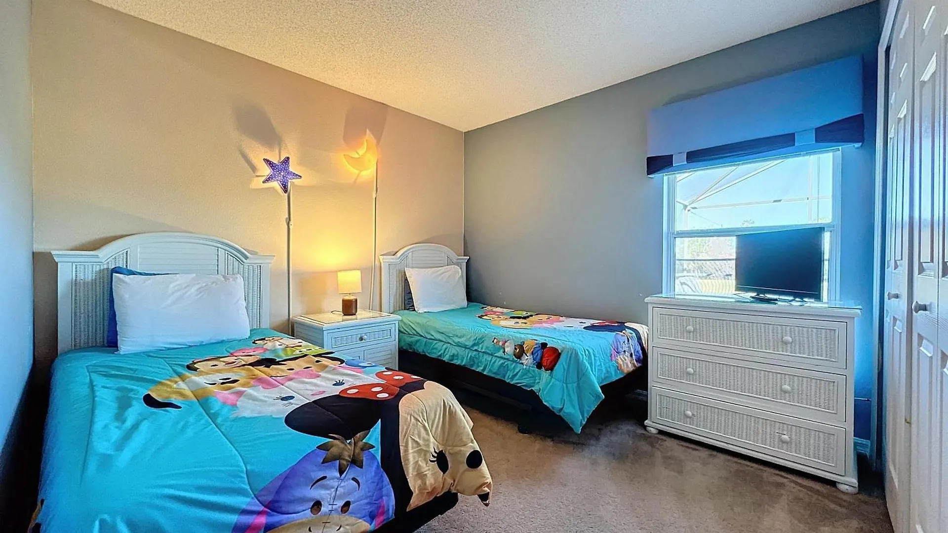 Four Bed In Emerald Island Mins To Willa *