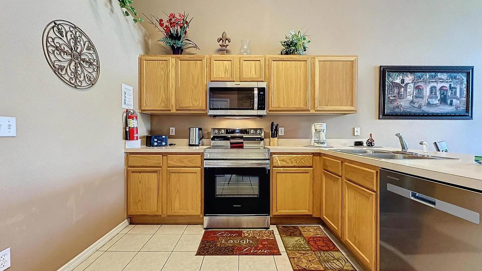 Four Bed In Emerald Island Mins To
