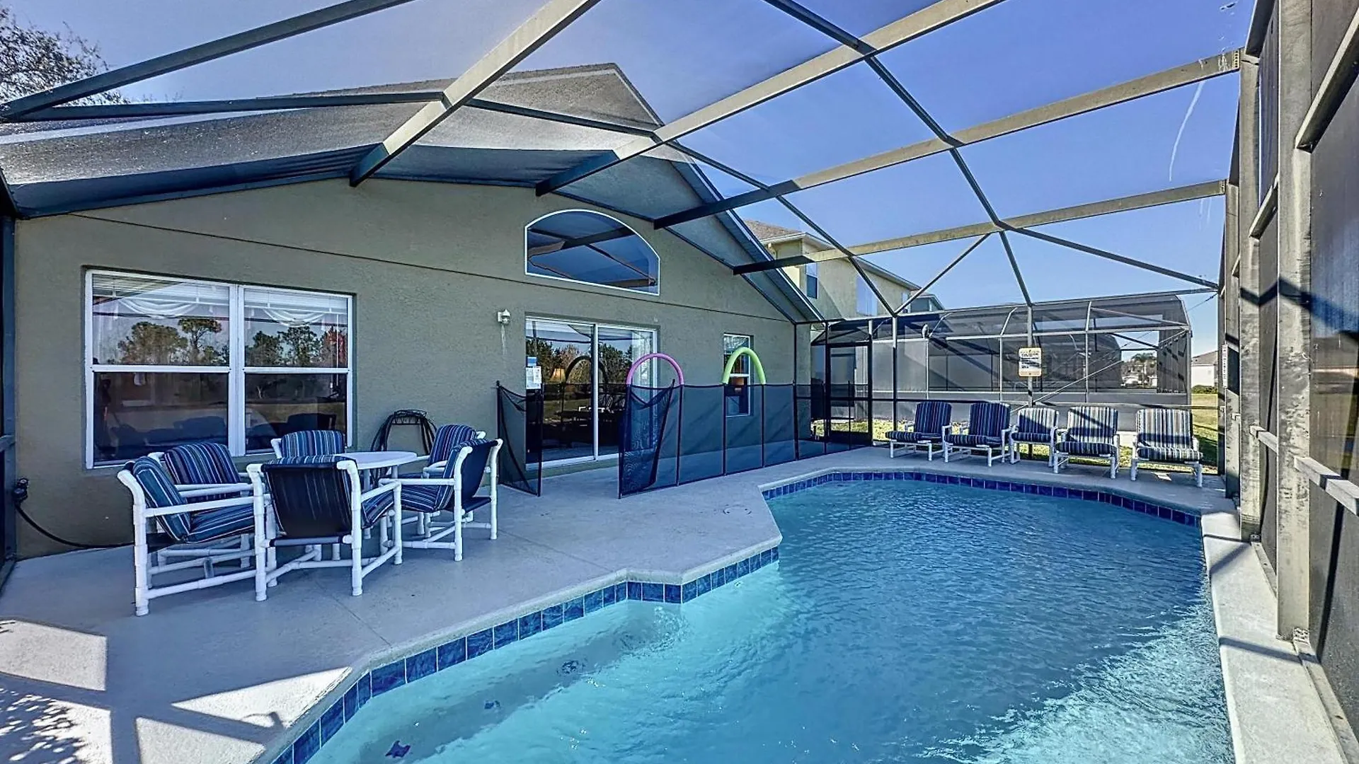Four Bed In Emerald Island Mins To Willa