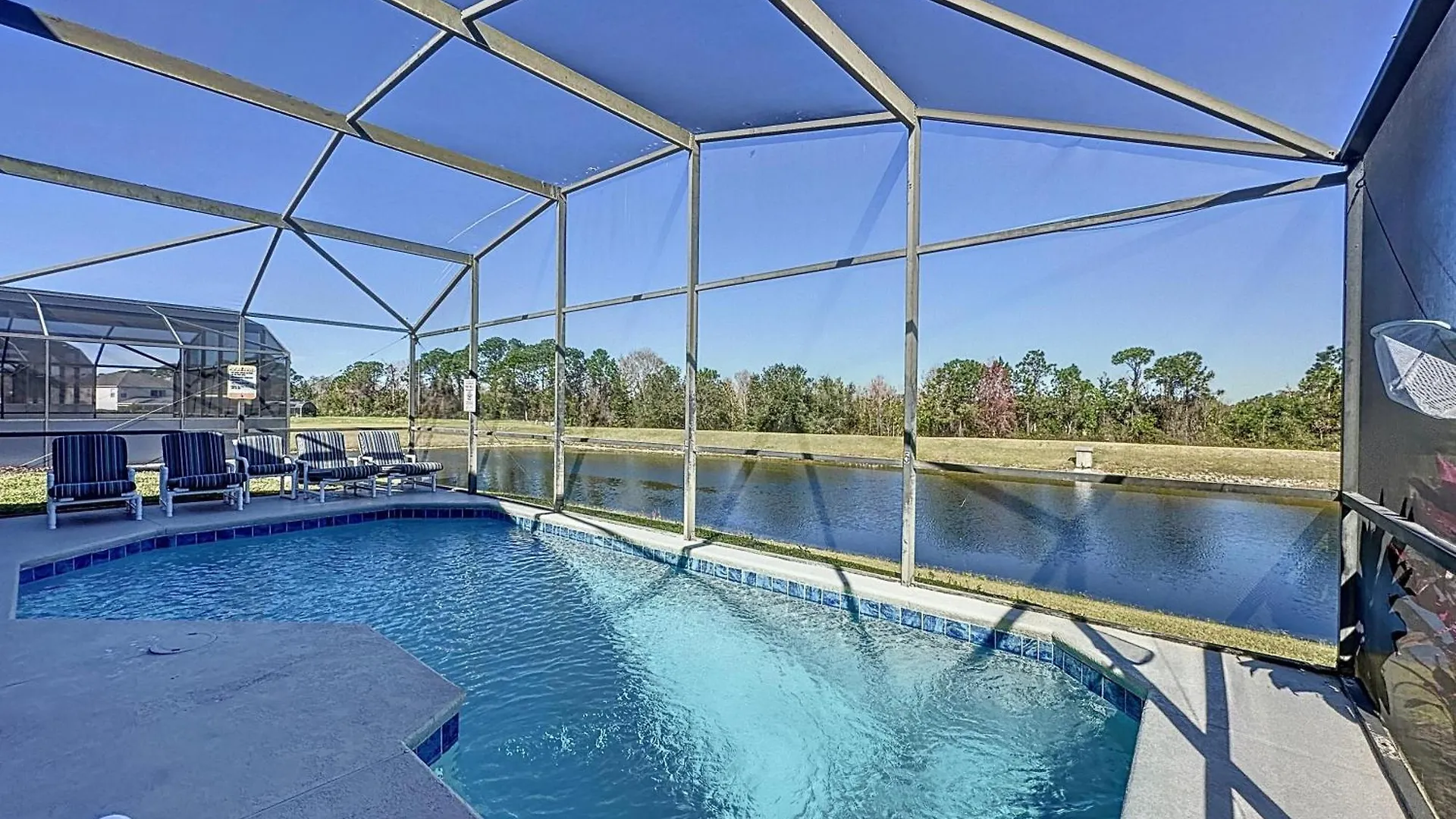 Willa Four Bed In Emerald Island Mins To