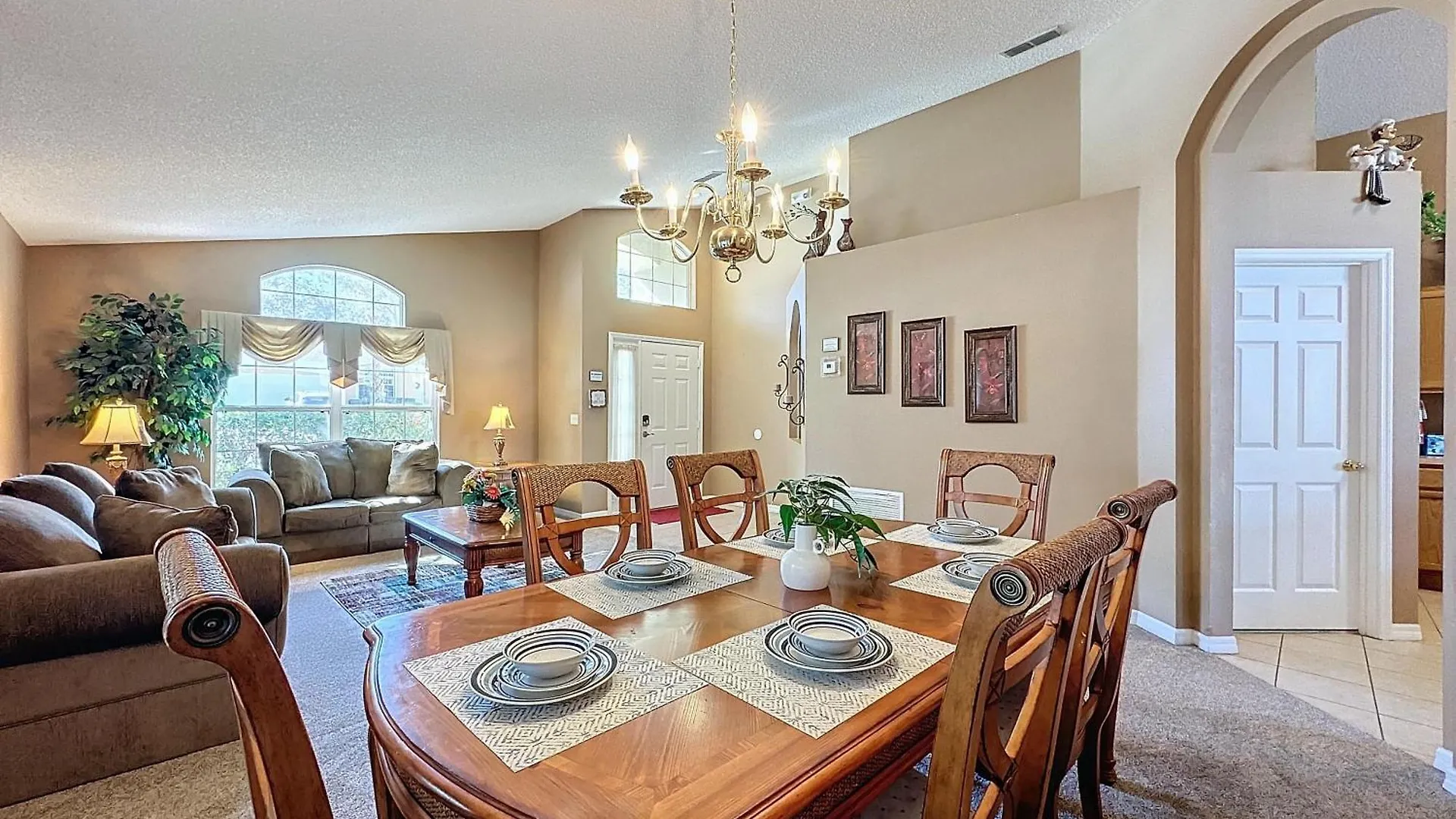 Four Bed In Emerald Island Mins To Willa Kissimmee