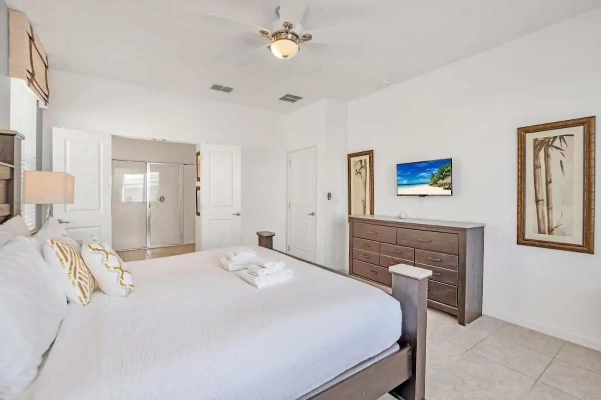 Stunning View, Big Pool Area With Cdc Standards #6bv507 Semesterbostad *