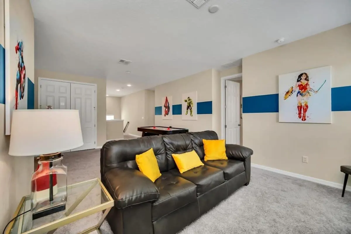 Avenger's, Frozen And Alice In Wonderland Themed Rooms! Private Pool And Modern Decor! 펜션 *