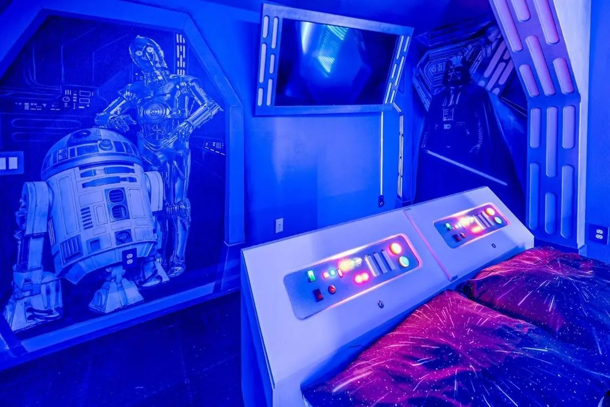 Awesome New 8br W Theme Theater By