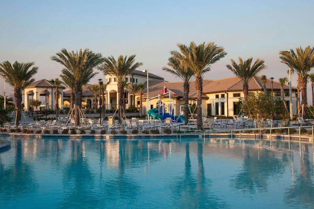 Ferienhaus Getaway Delight-8 Bedrooms, Pool & Great Location *