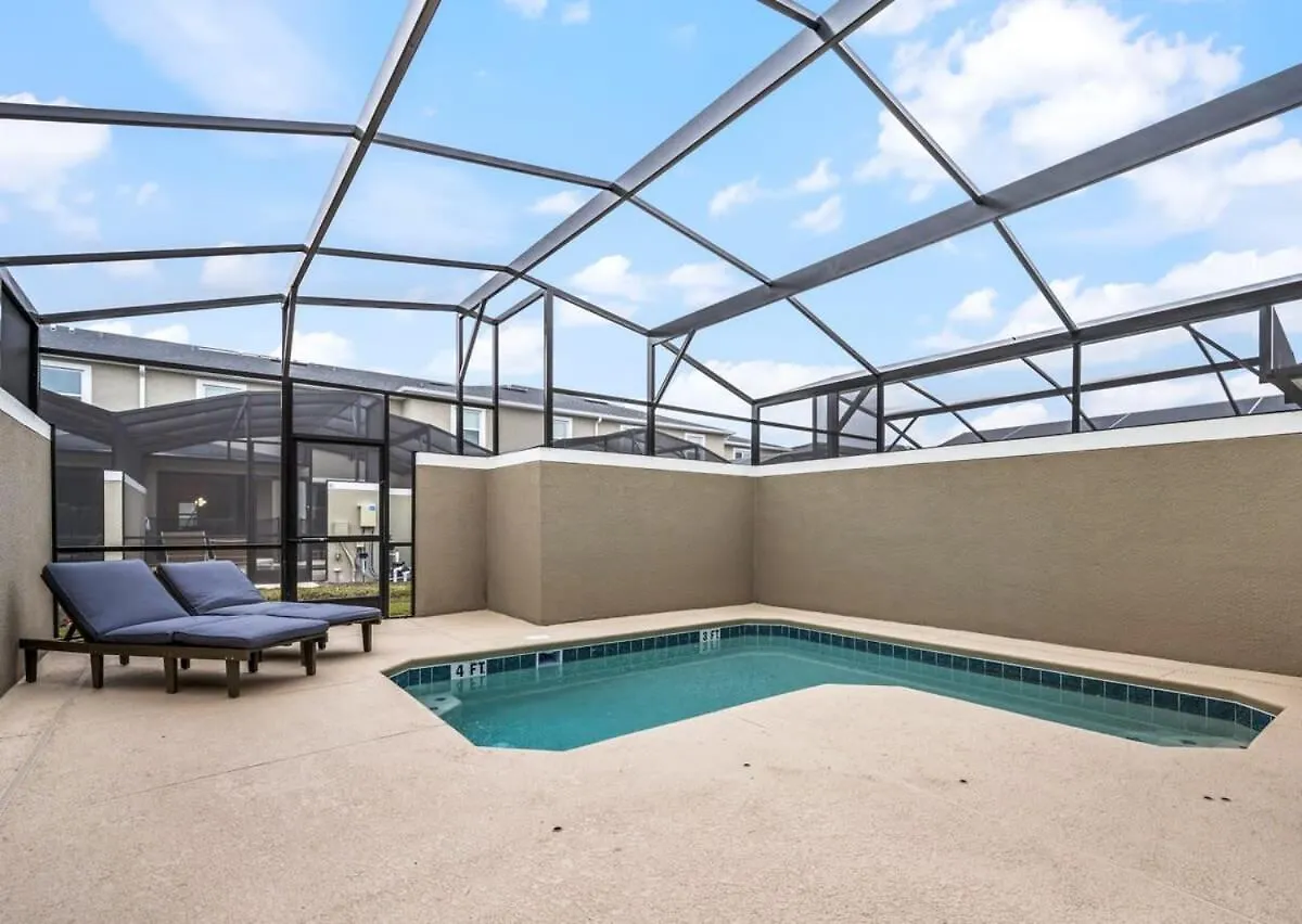 Ferienhaus Stunning Themed Private Pool Ideal Location