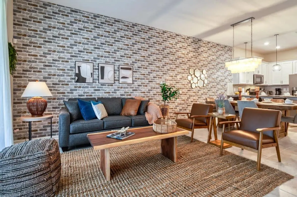 Modern Condo, Spacious Layout And Mickey Bedroom *