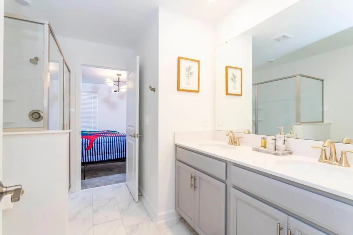 Super And Spacious 9bdr Kissimmee
