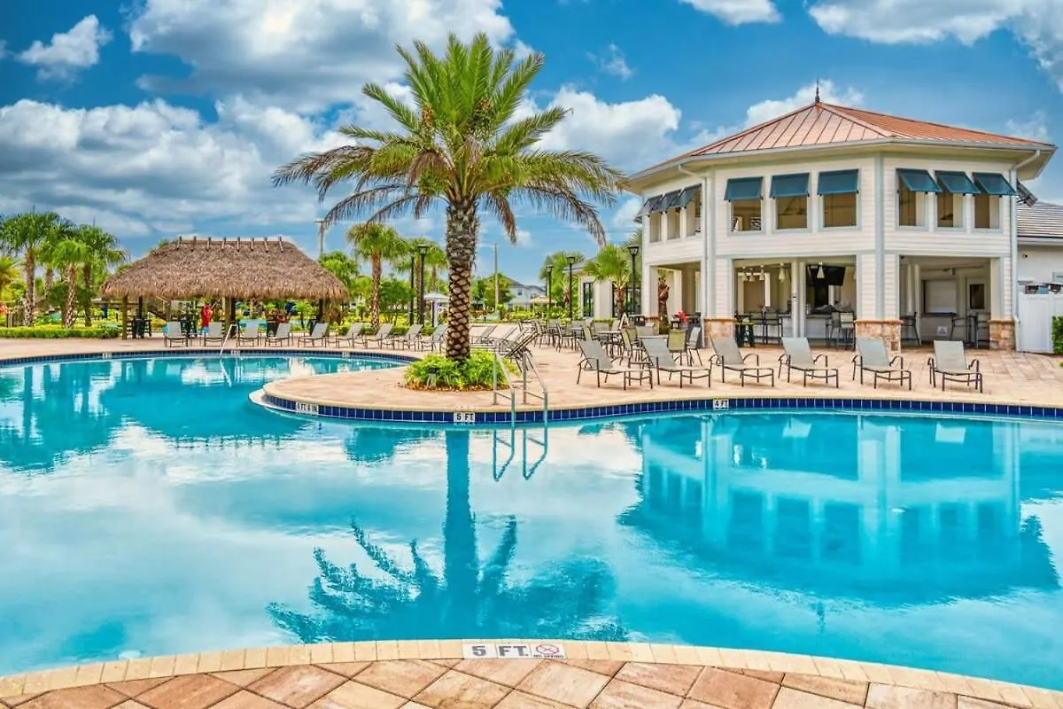 Holiday home Chic Luxury Decor Prime Location Game Bliss *