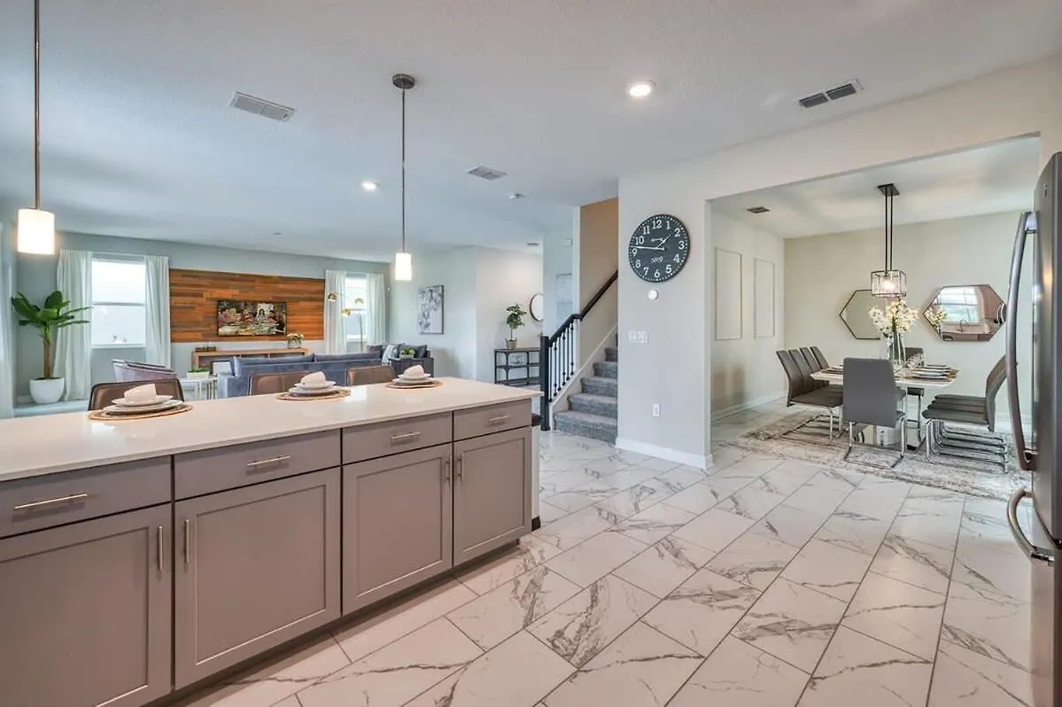Chic Luxury Decor Prime Location Game Bliss