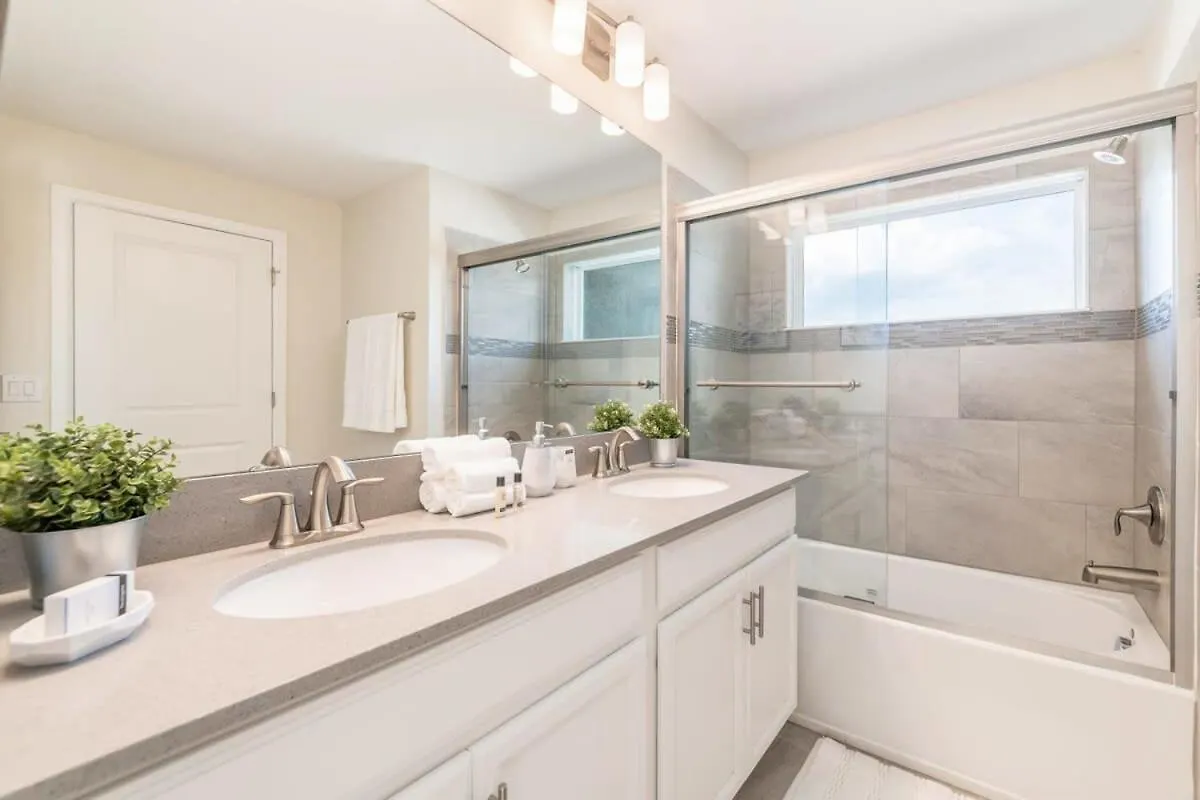 Chic Spacious With Private Pool Ideal Location Дом отдыха