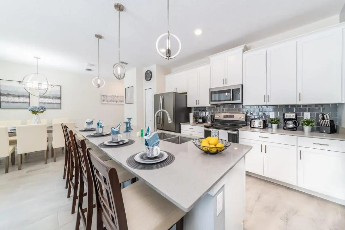 Дом отдыха Chic Spacious With Private Pool Ideal Location *