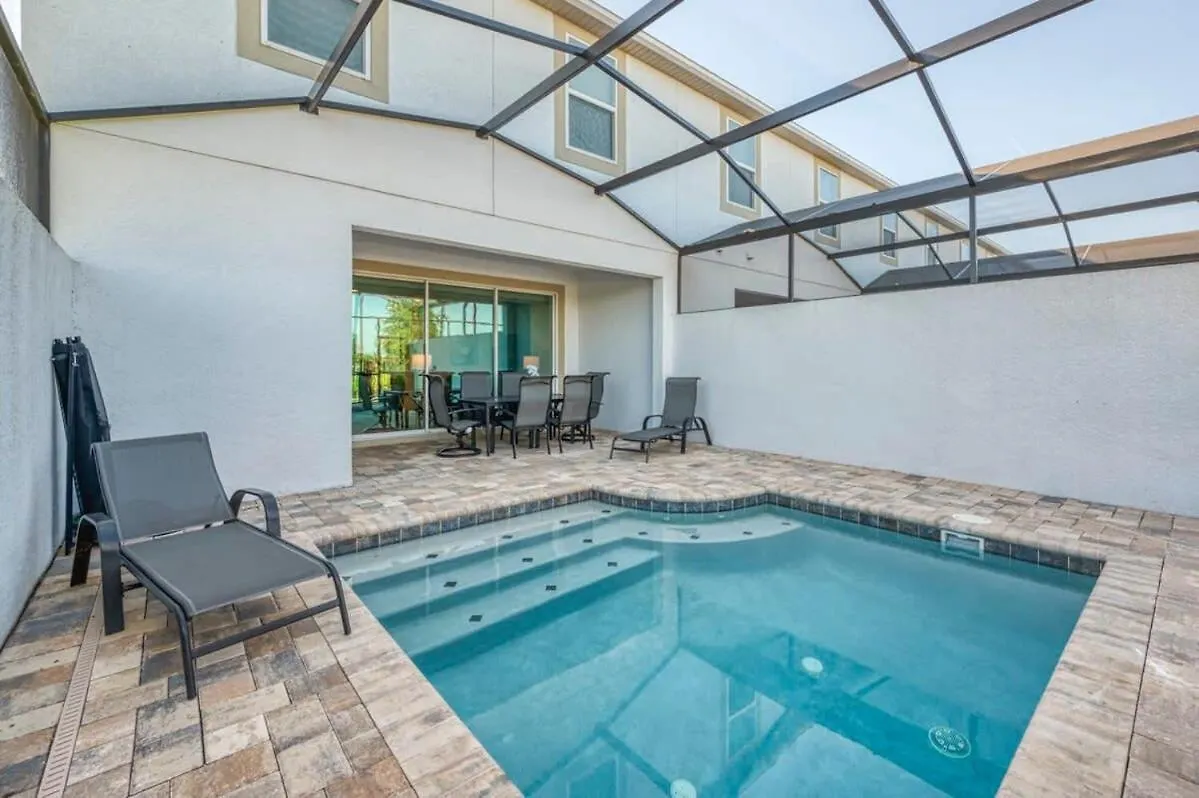 Nyaraló Private Pool Oasis Solara Stylish Decor Kissimmee