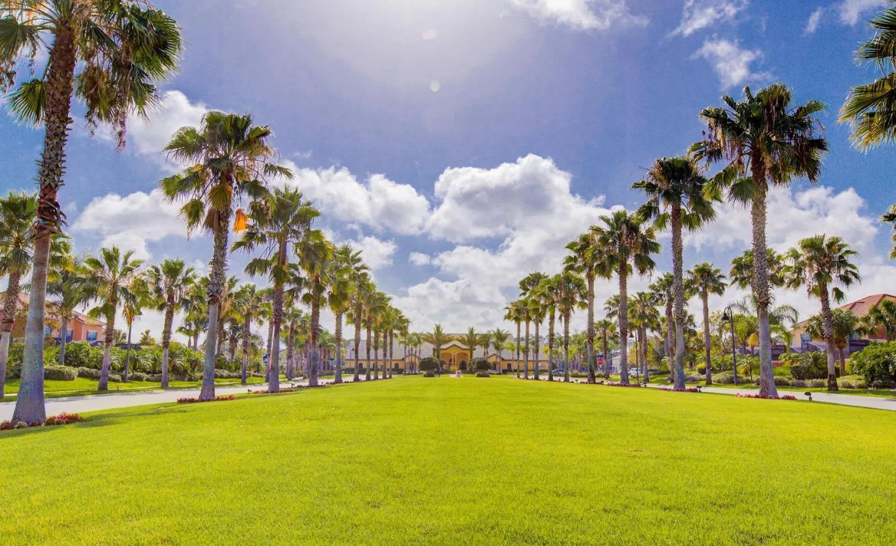 8953 Candy Palm Road 度假居 *