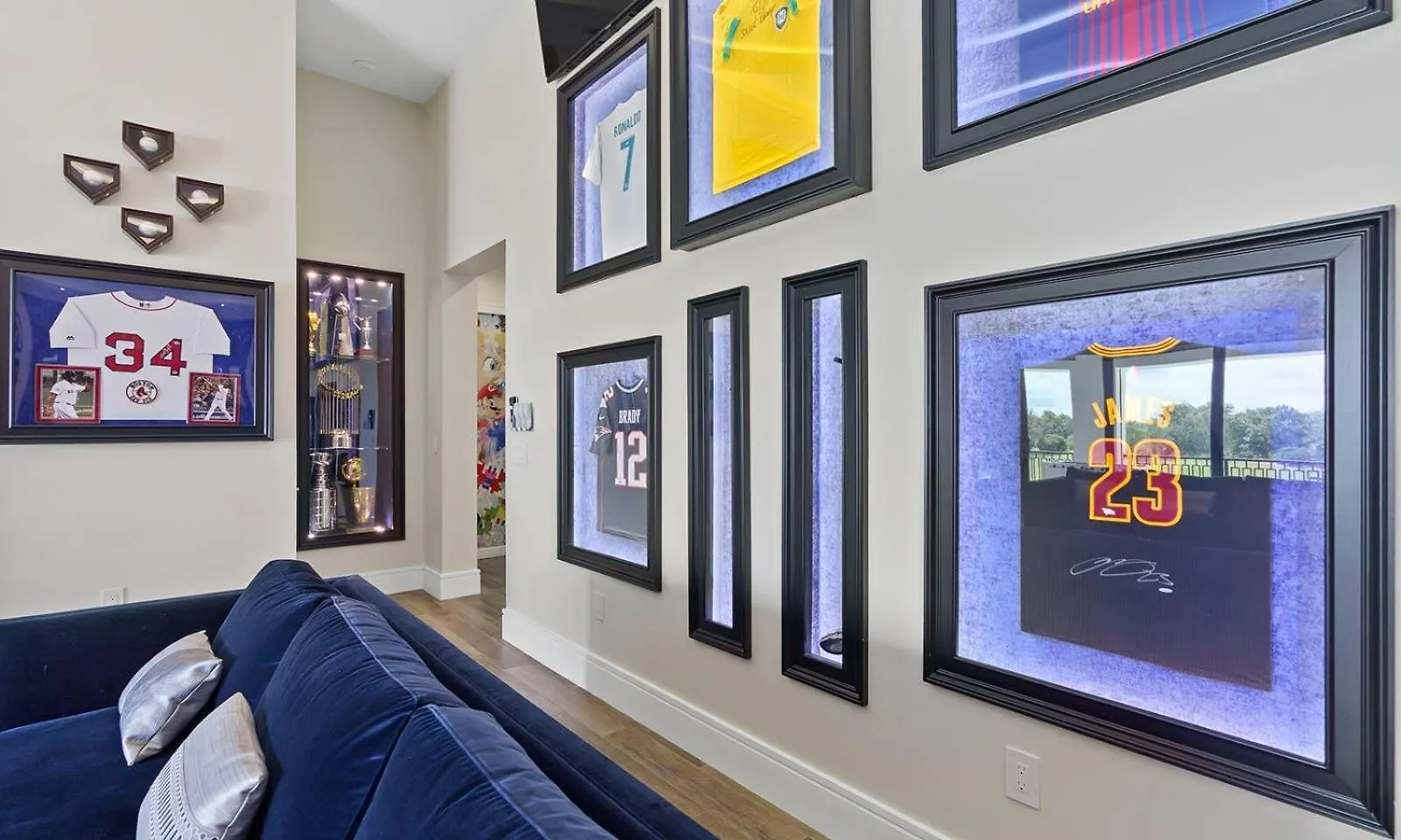 Casa de Férias Luxurious 9 Bdrm Estate With Golf Simulator And Entertainment Loft At Reunion