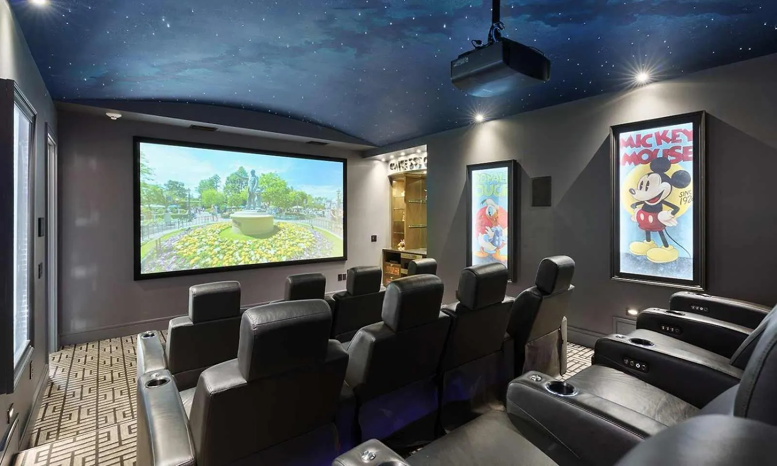 Luxurious 9 Bdrm Estate With Golf Simulator And Entertainment Loft At Reunion Kissimmee
