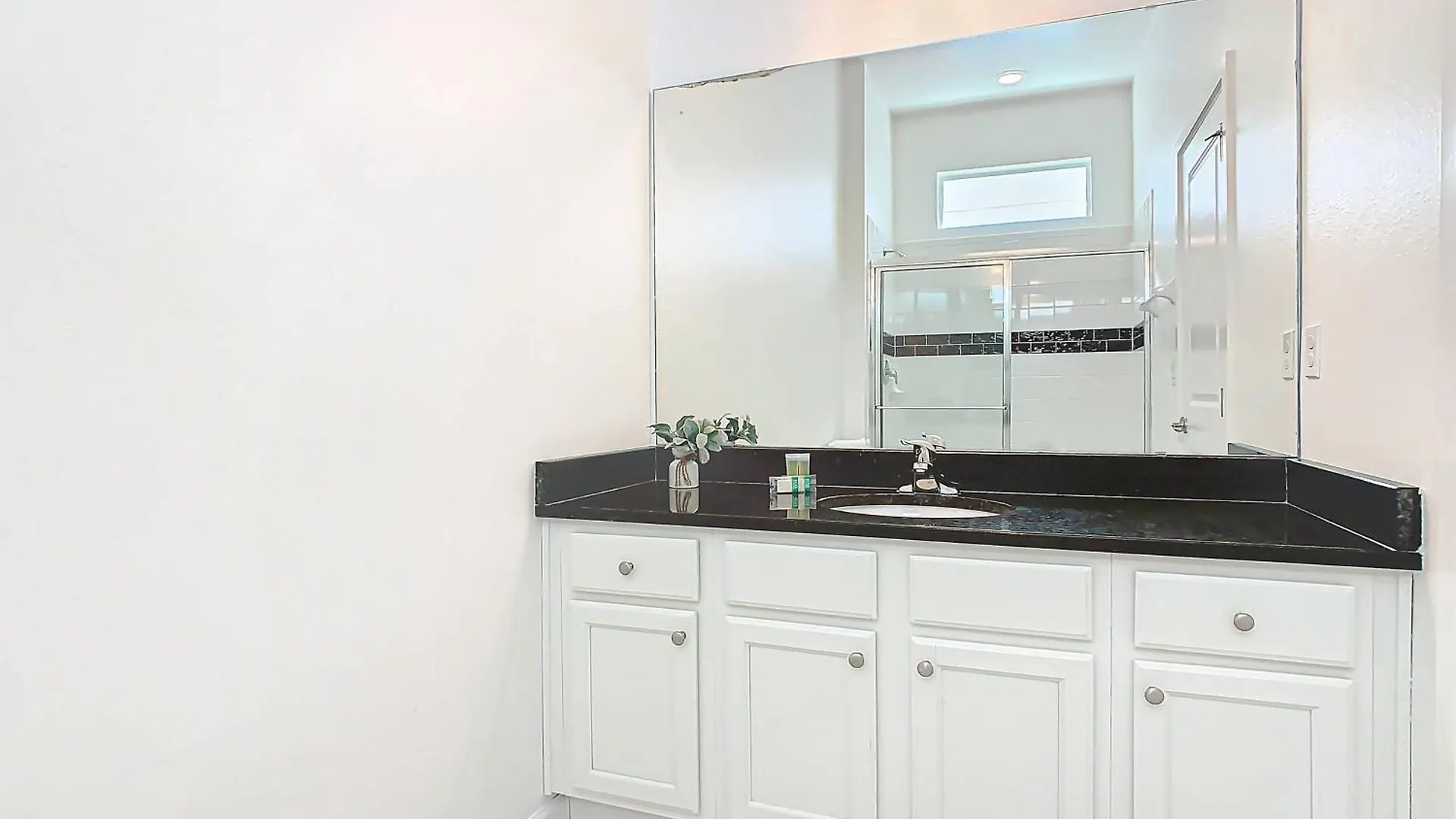 Experience 12-bed Vacation Haven Bv368 *