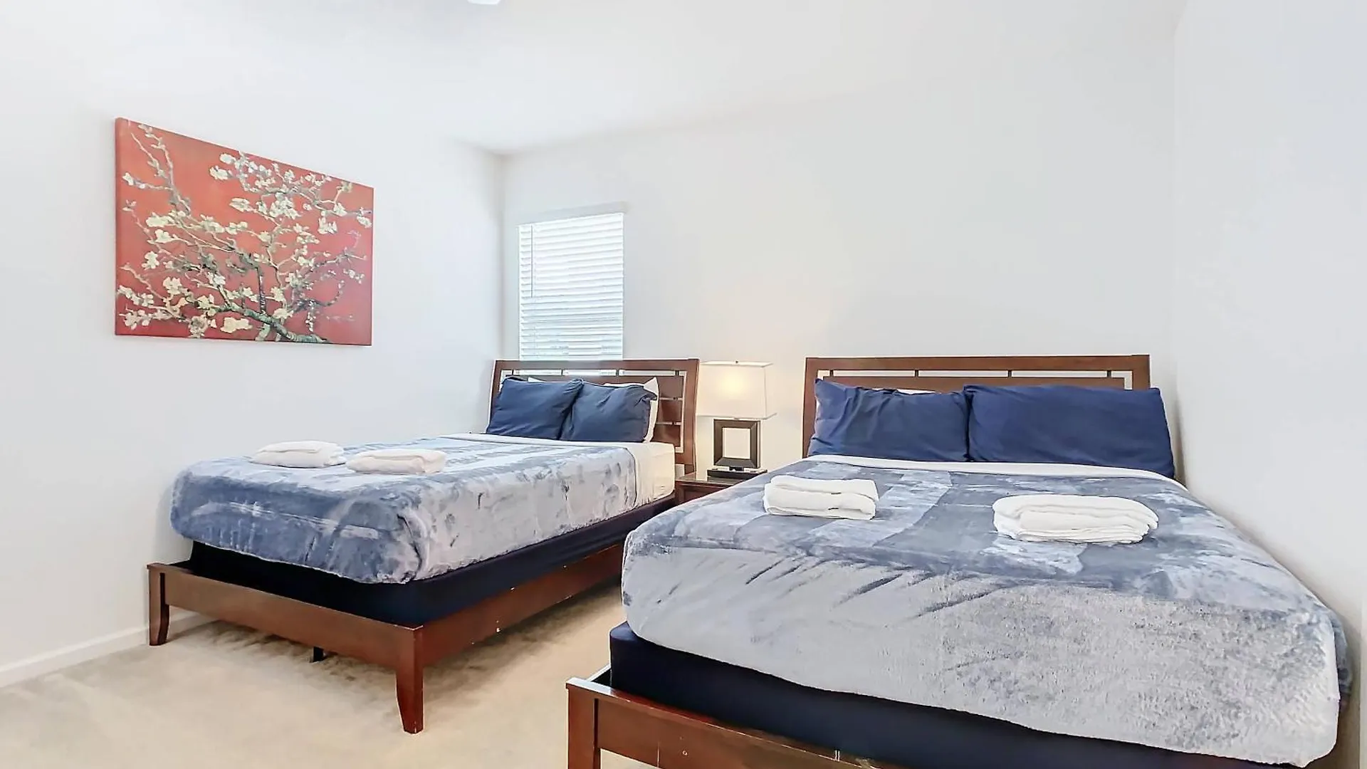 Experience 12-bed Vacation Haven Bv368 *