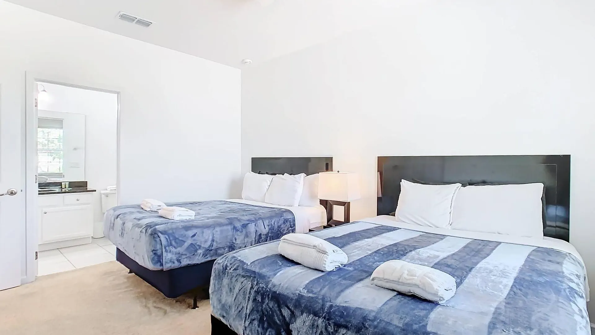 Experience 12-bed Vacation Haven Bv368 Holiday home