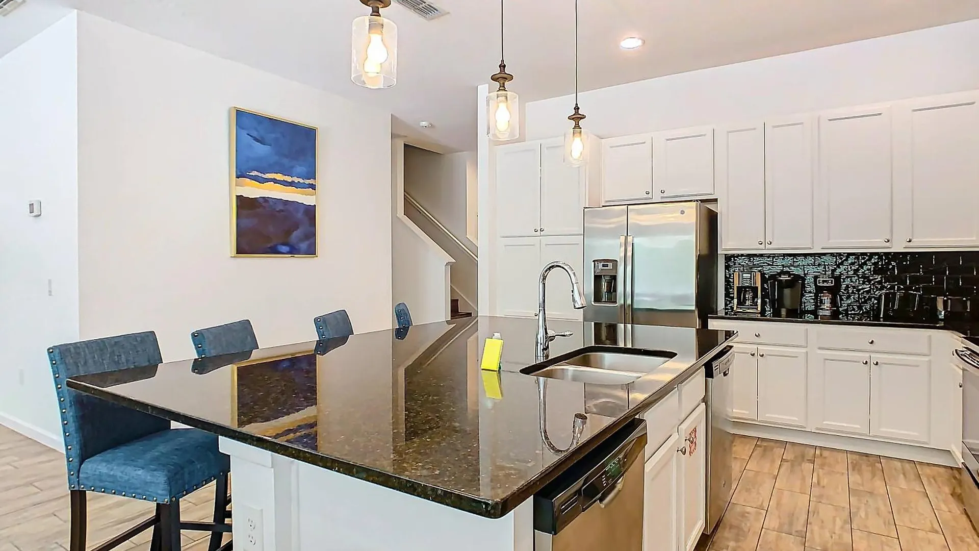 Experience 12-bed Vacation Haven Bv368
