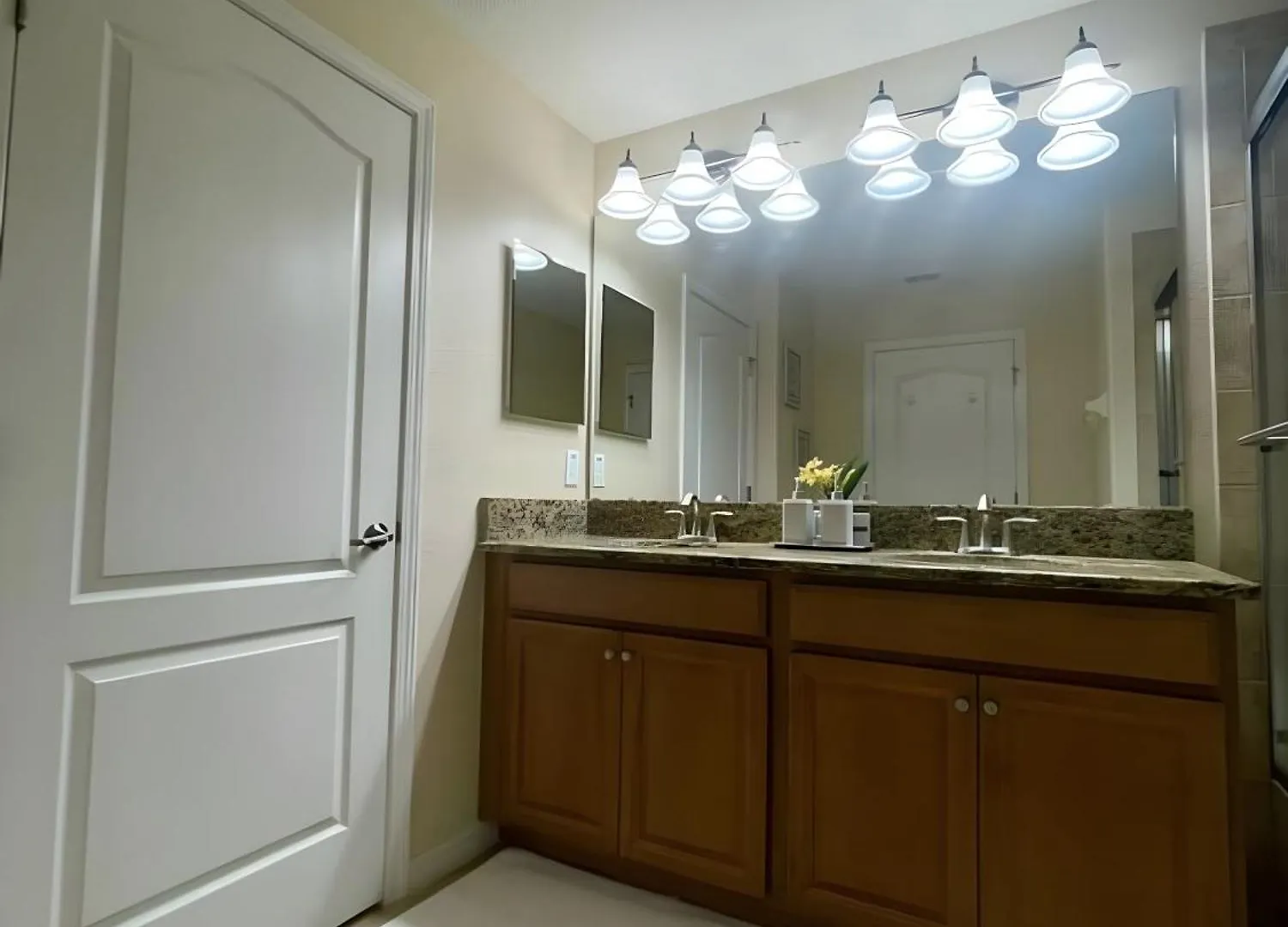 Amazing 4 Bedroom 3 Bath At Paradise Palm Four Corners