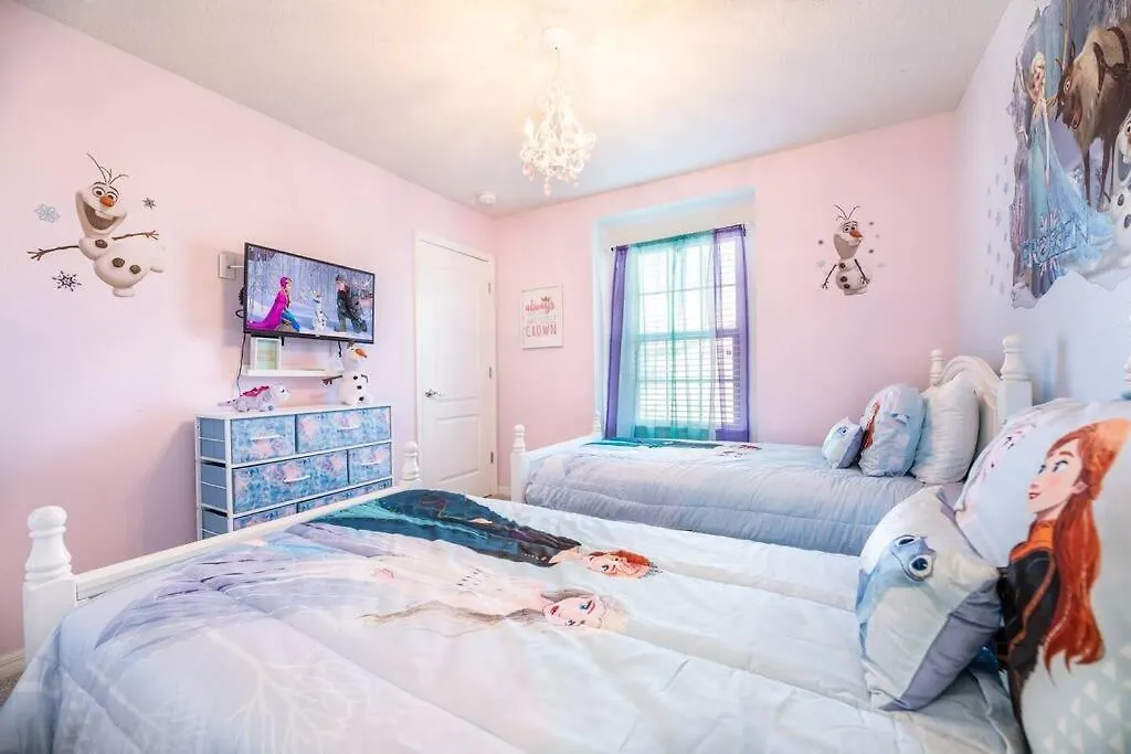 Stunning W/pool & Free Access 度假居