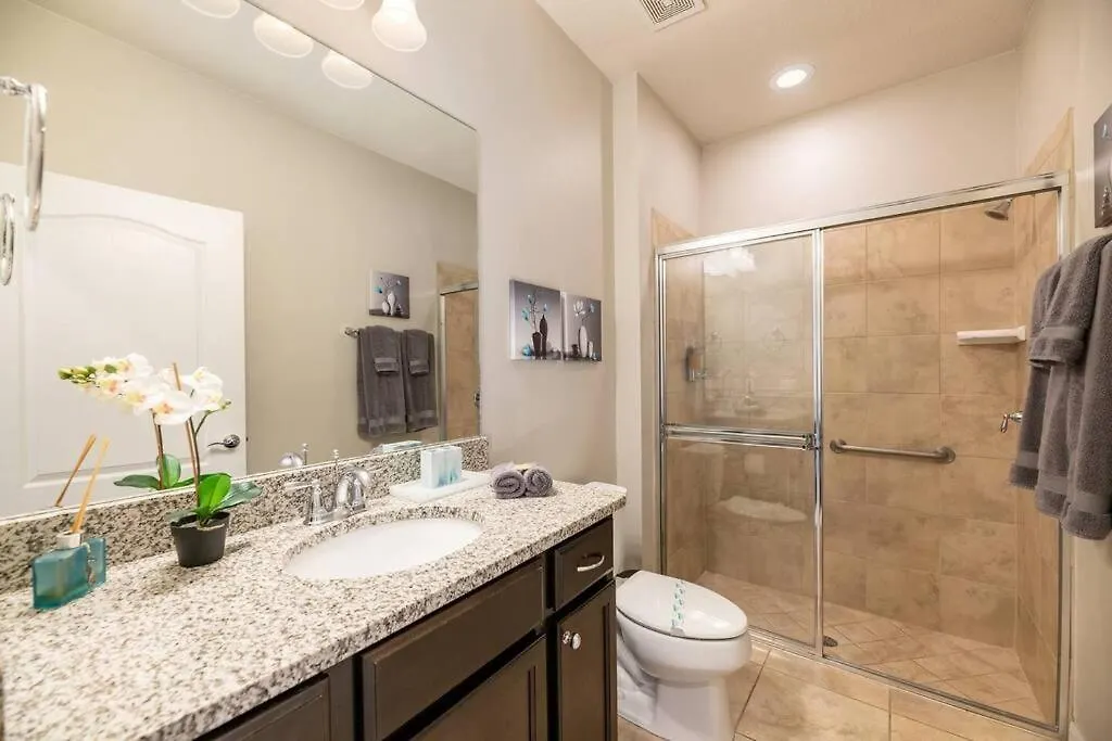Stunning W/pool & Free Access 度假居 *