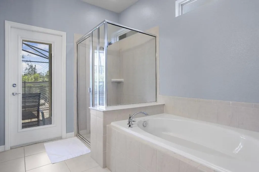 8 Bedroom- 6 Bathroom Windsor At Westside 8904bc Holiday home *