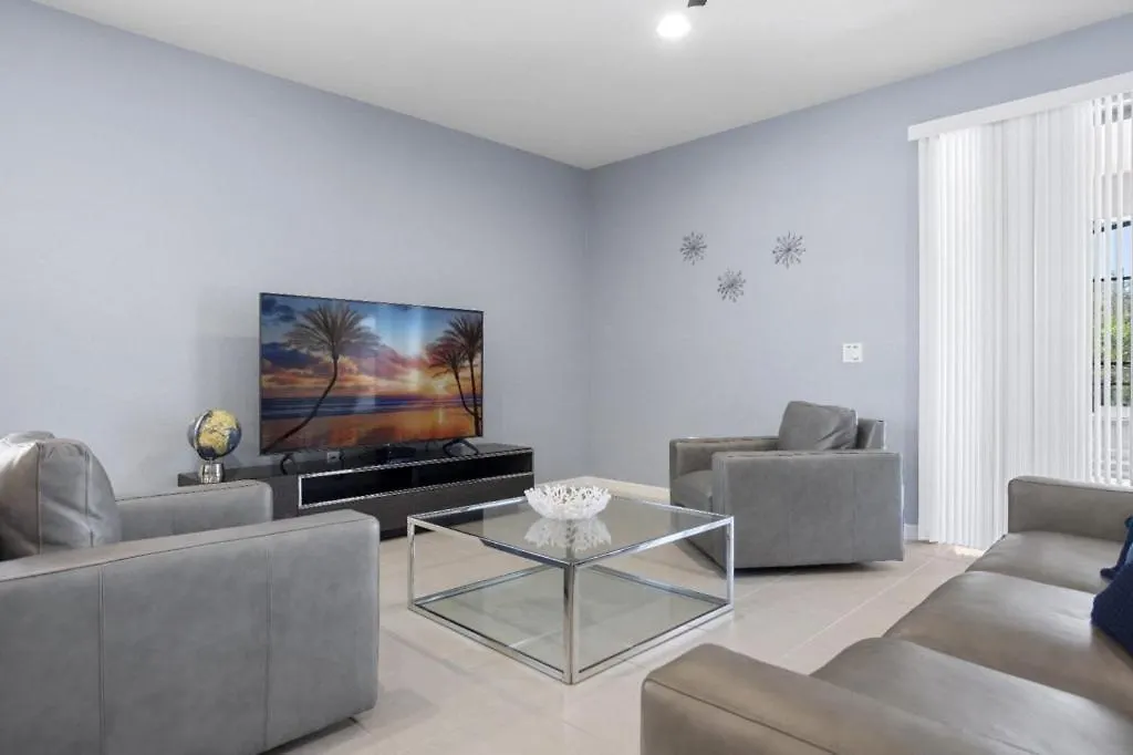 8 Bedroom- 6 Bathroom Windsor At Westside 8904bc *