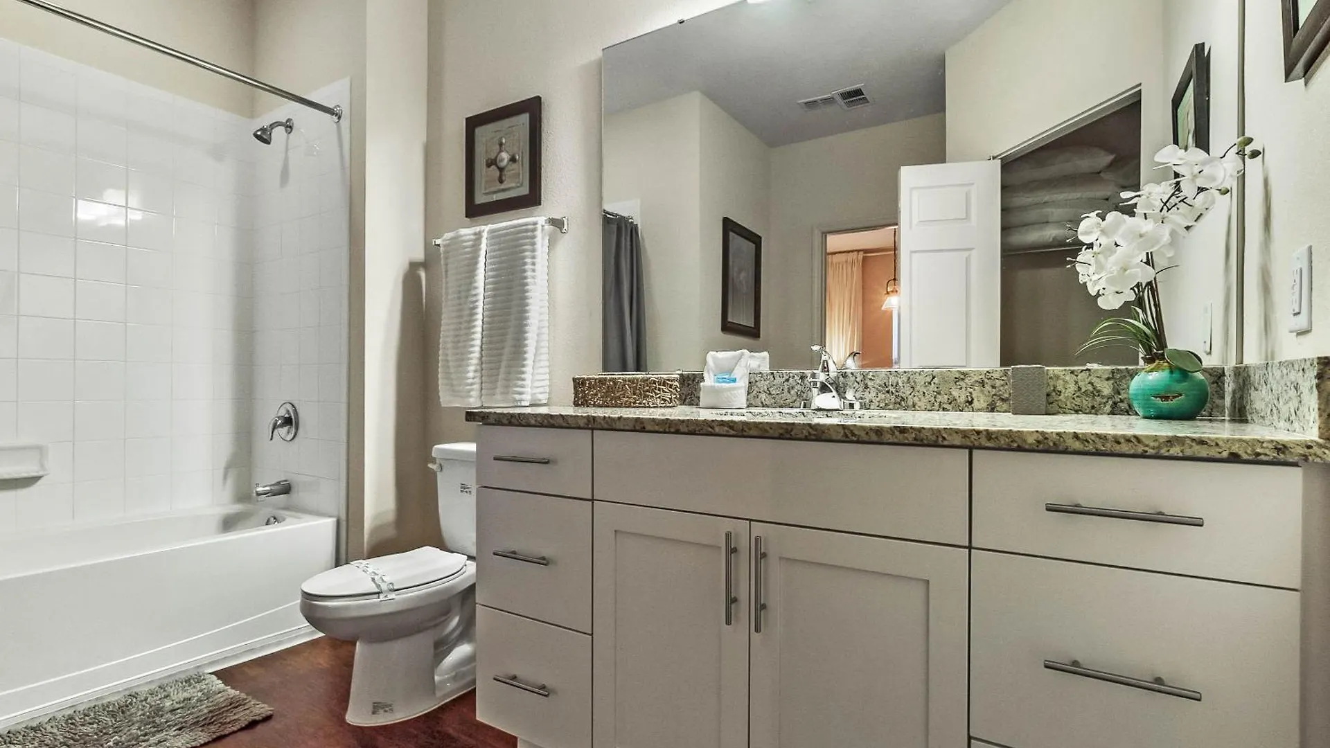 Dom wakacyjny 4 Bedrooms - 3 Bathrooms - West Lucaya 3214 Gl Kissimmee