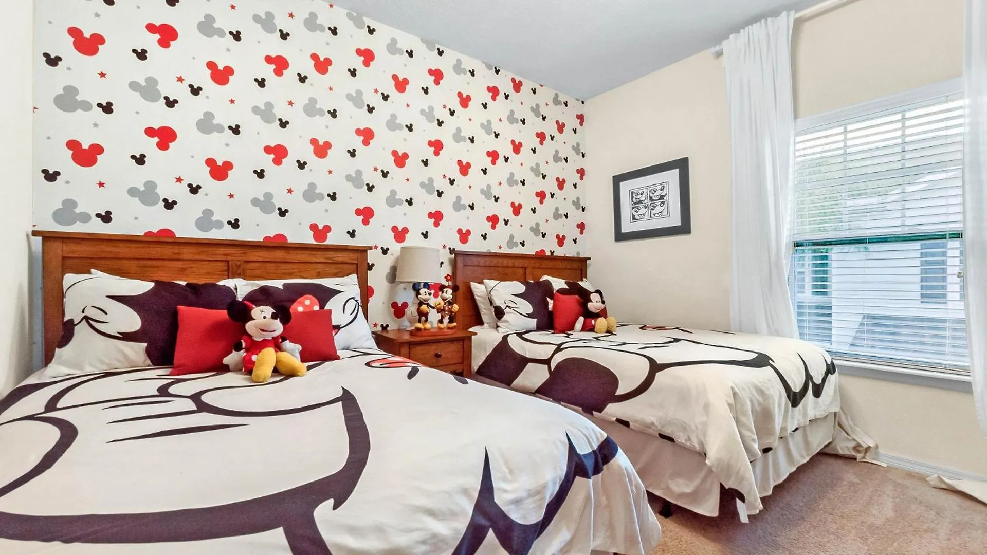 4 Bedrooms - 3 Bathrooms - West Lucaya 3214 Gl *