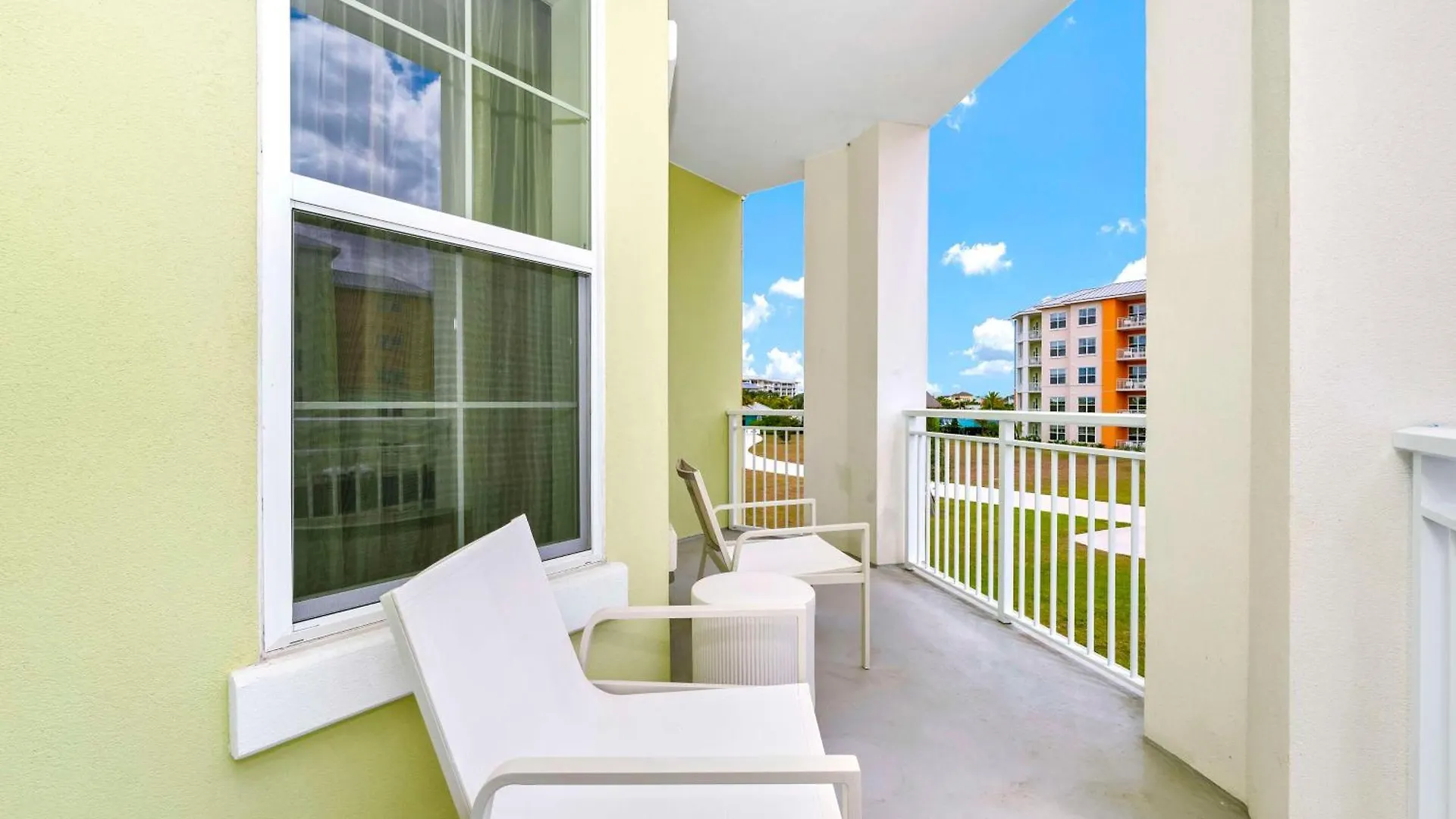 Embassy By Hilton Orlando Sunset Walk 4*