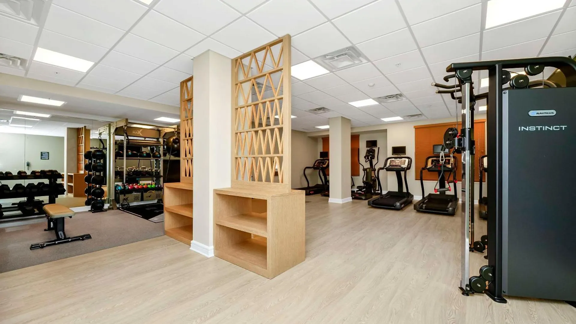 Embassy By Hilton Orlando Sunset Walk 度假村 4*