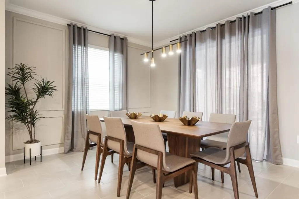 6 Bedrooms- 5 Bathrooms- Champions Gate 8935 Tw
