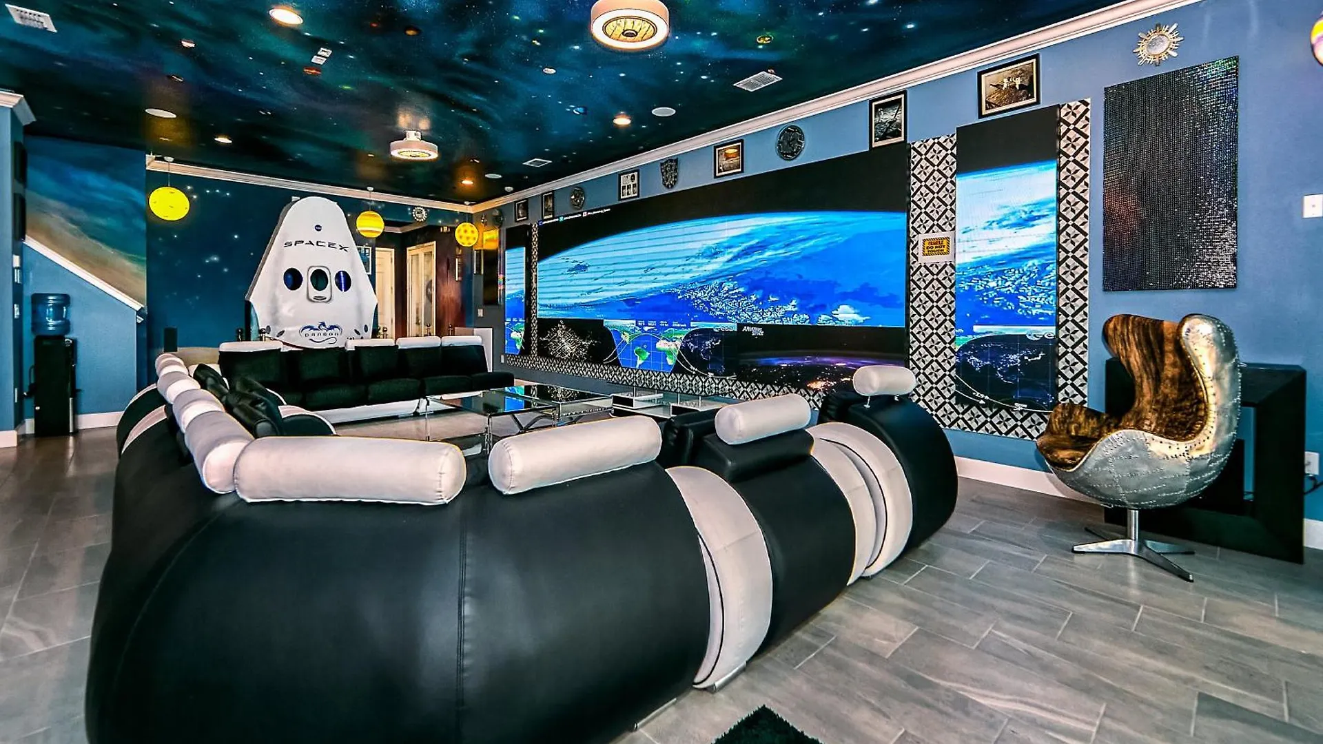 度假居 Remarkable With Cinemas, Pool, Spa, Games Room, And *