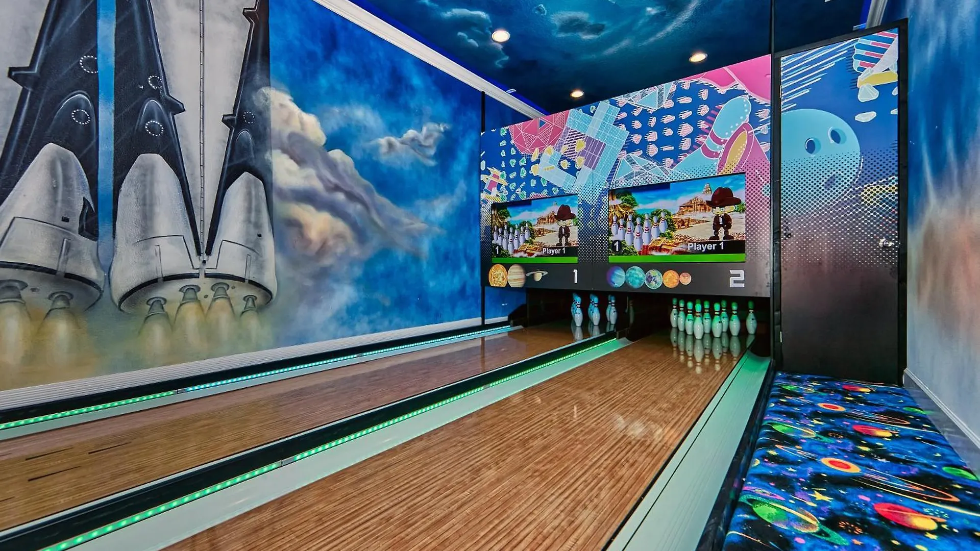 度假居 Remarkable With Cinemas, Pool, Spa, Games Room, And