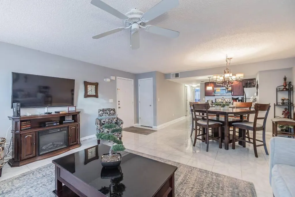 Harry Potter Lives Here! Unforgettable Home, Pool, Sleeps 8, Near Dis, Rates! * Kissimmee