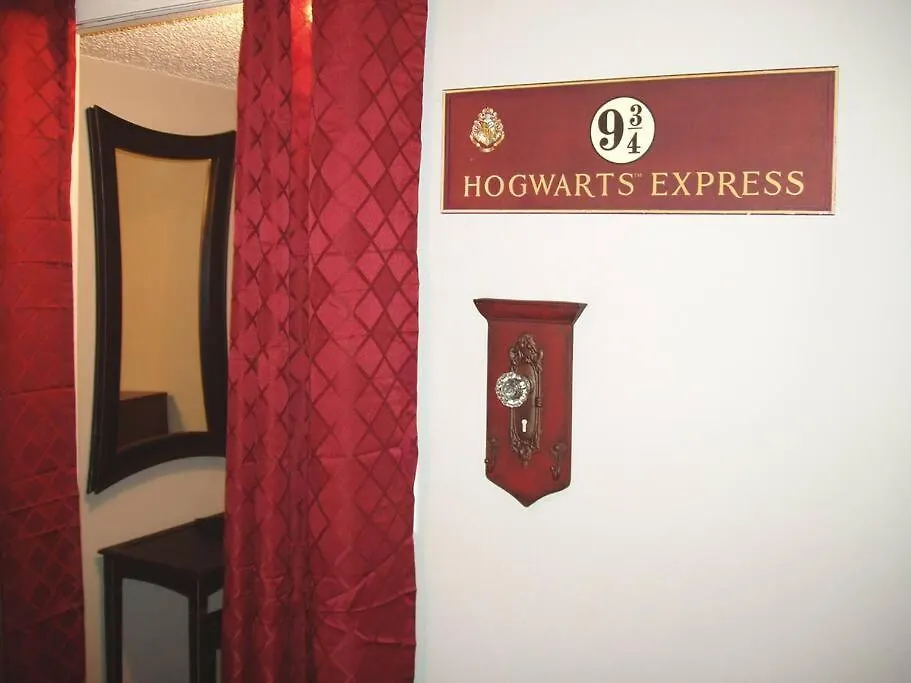 Holiday home Harry Potter Lives Here! Unforgettable Home, Pool, Sleeps 8, Near Dis, Rates! Kissimmee