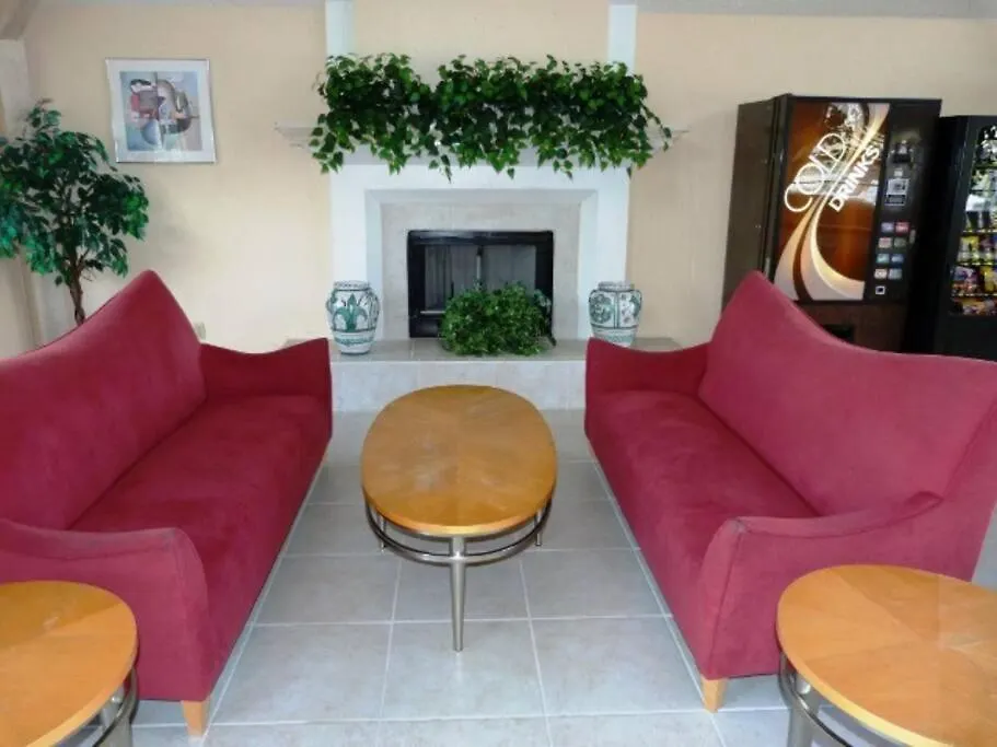 Harry Potter Lives Here! Unforgettable Home, Pool, Sleeps 8, Near Dis, Rates!