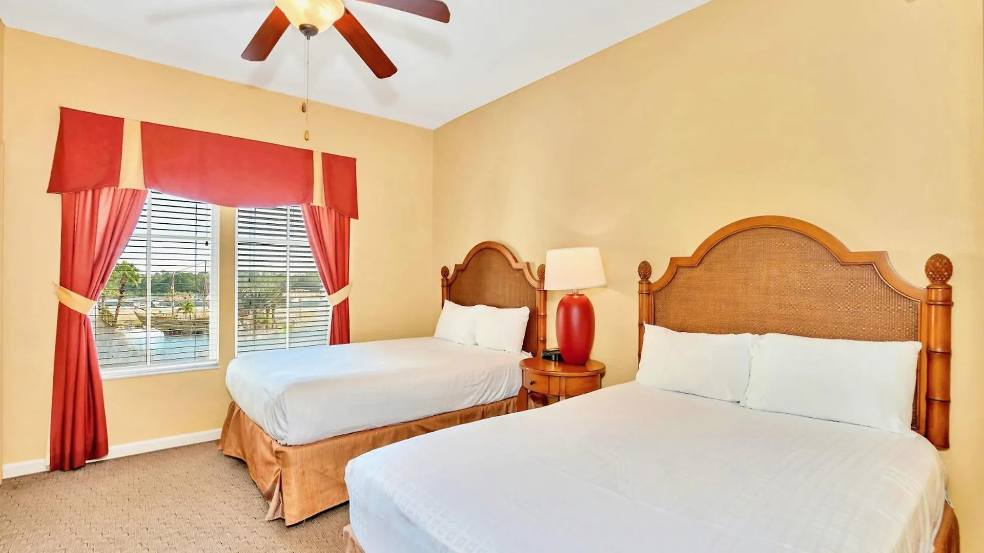 Cozy 2br With Pirate Pool Holiday home *