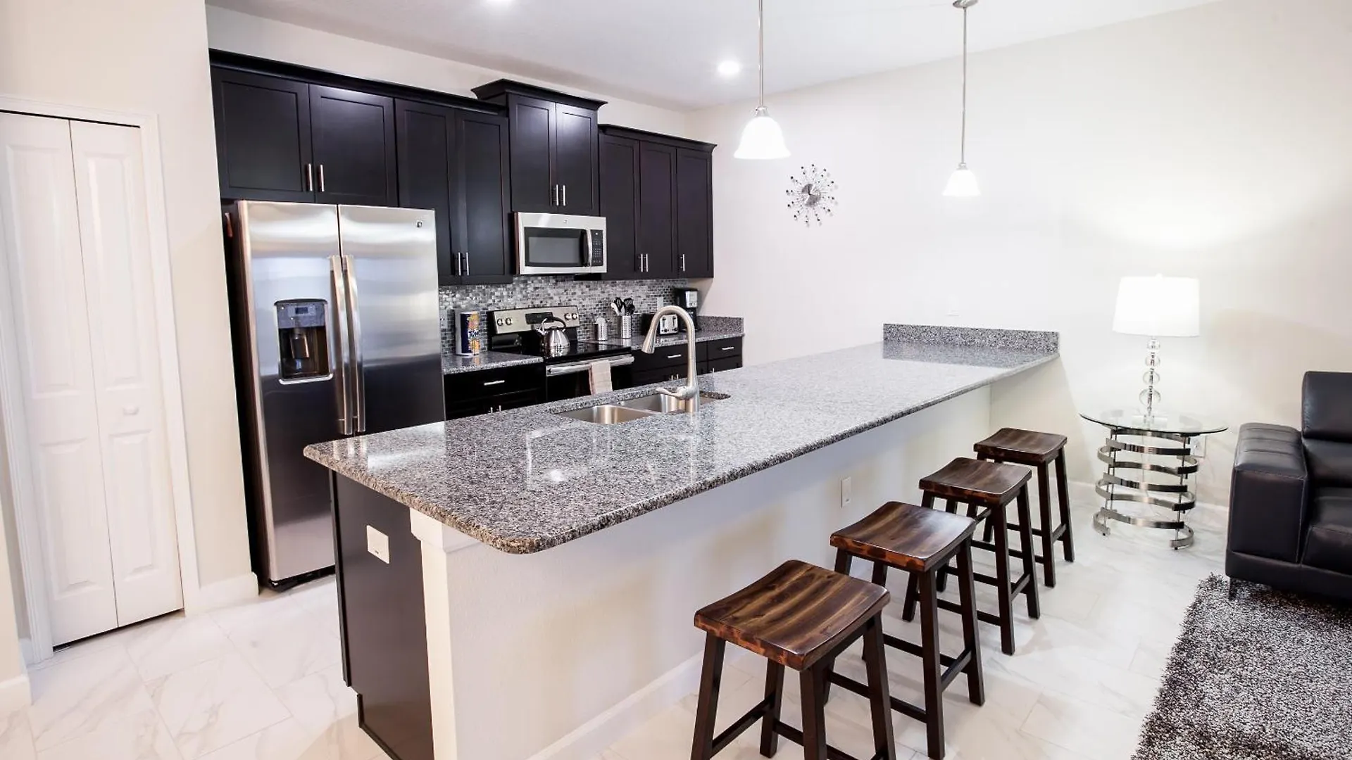 Storey Lake-4 Bedroom Townhome W/splashpool-1633st *