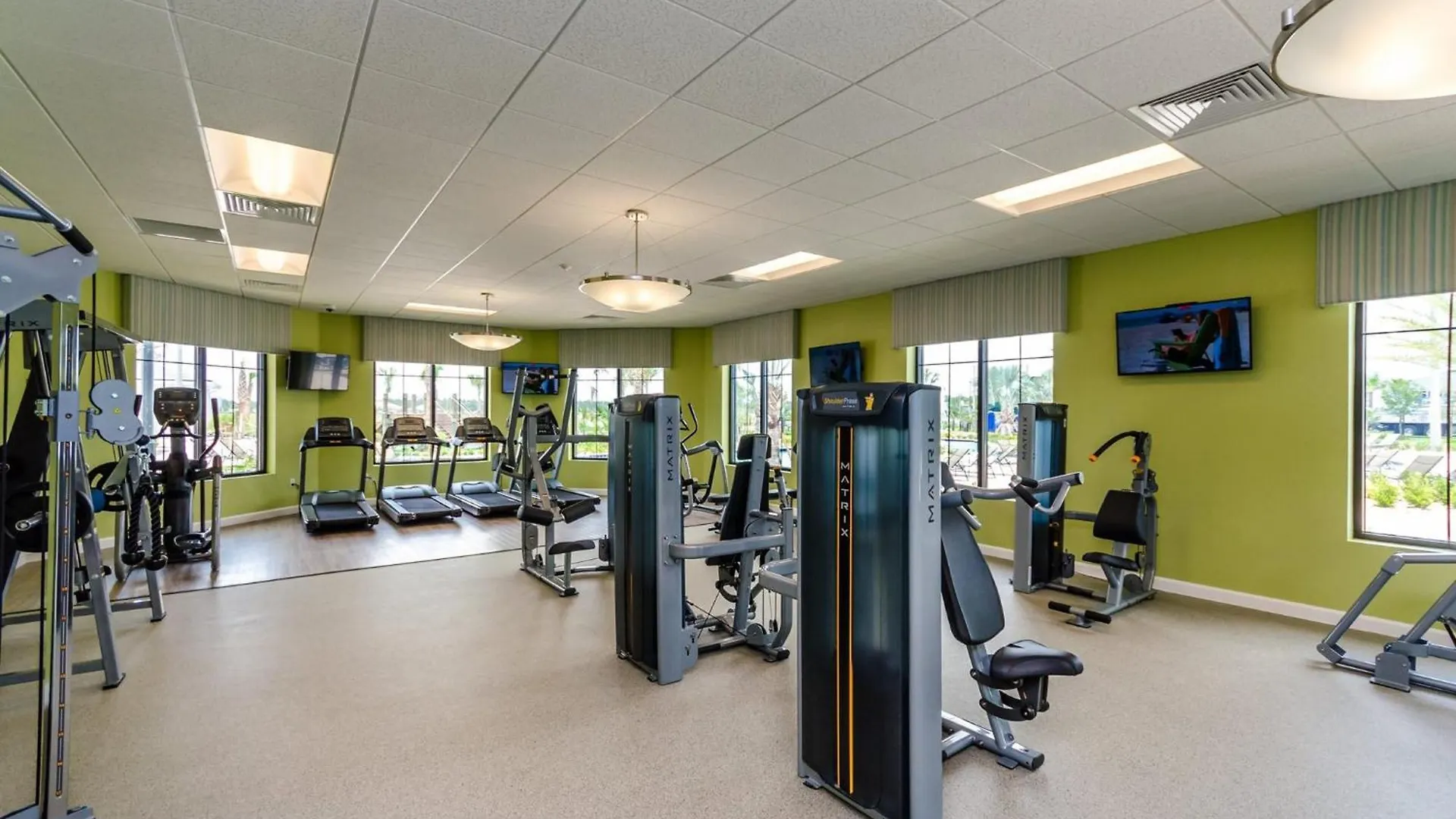 Storey Lake-4 Bedroom Townhome W/splashpool-1633st