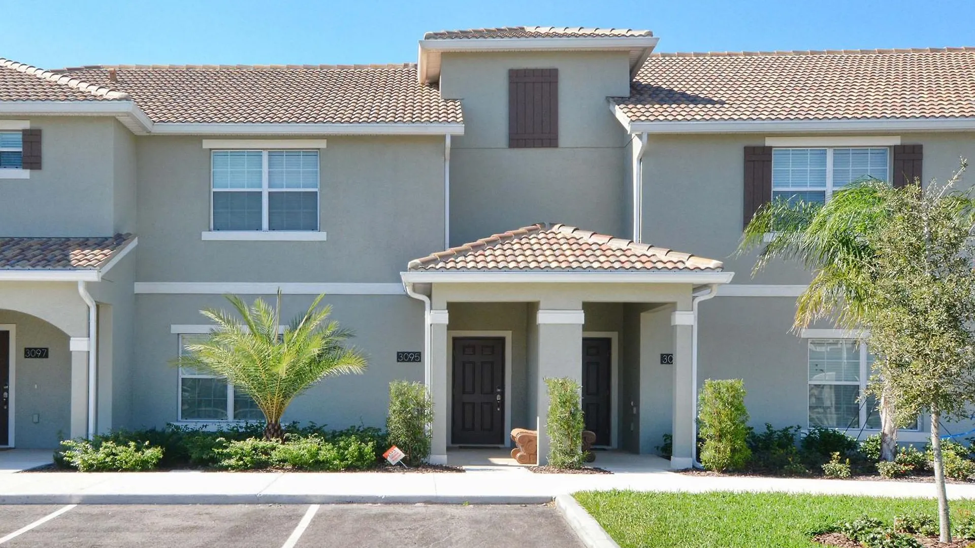 Storey Lake-4 Bedroom Townhome W/splashpool-1633st *