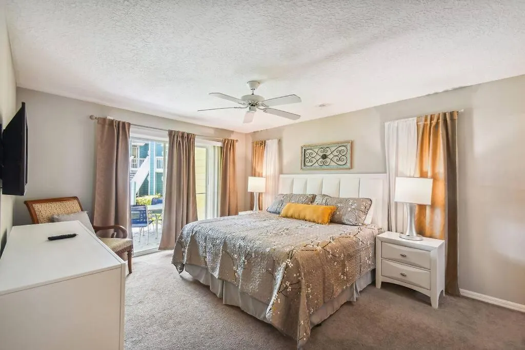 Ferienhaus Spectacular, New Professional Decor, Near Dis, No Steps, Pool, Patio, Rates! *