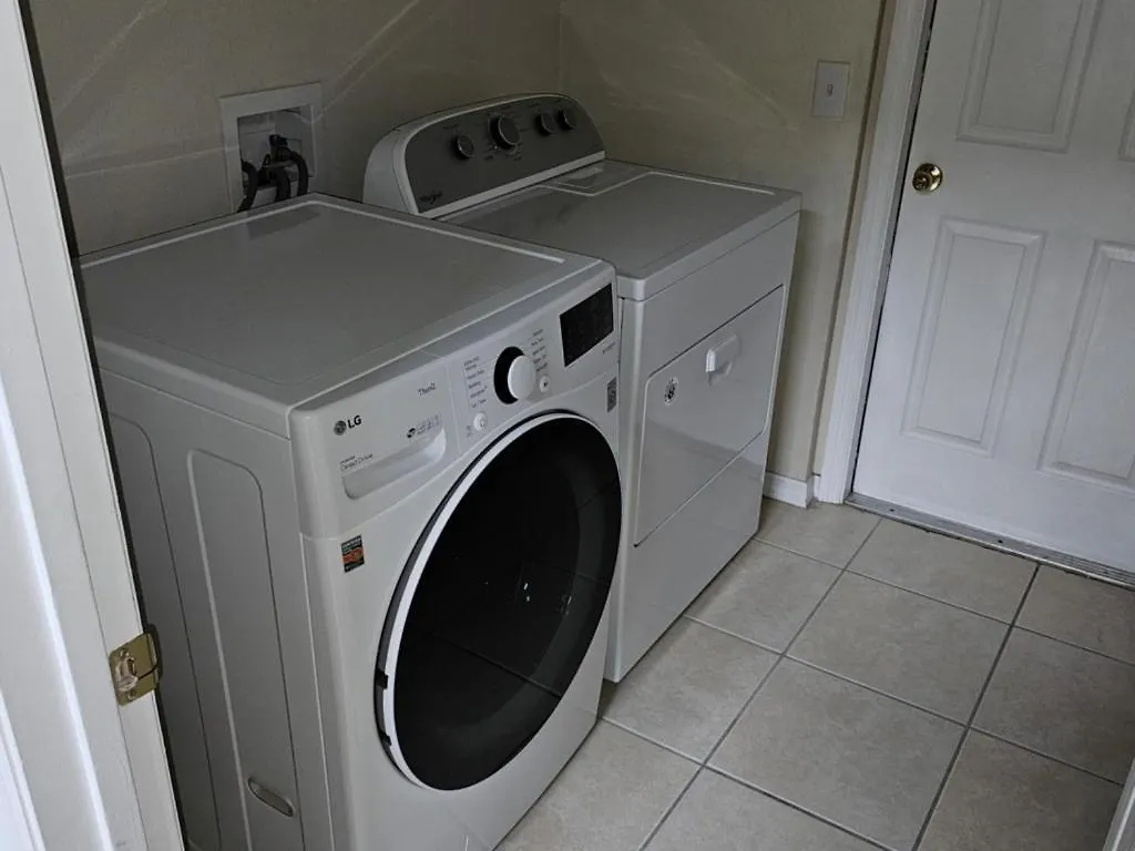 Apartmán Spacious 7 Br, 4, 5 Bedroom Retreat With Pool 164 *