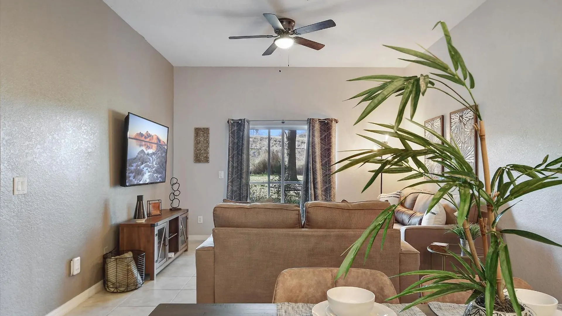 Bahama Bay New Modern 2 Bedroom Patio Sleep 6 *