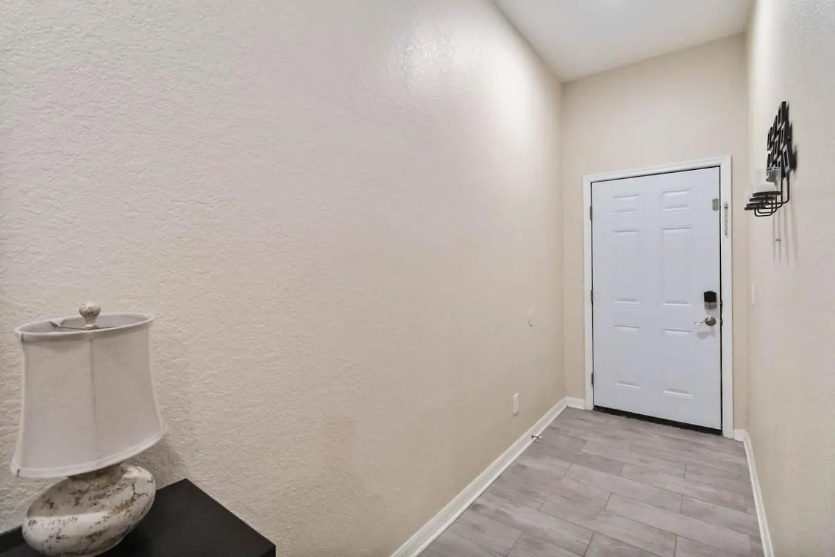 3br With Many Upgrades And Minion