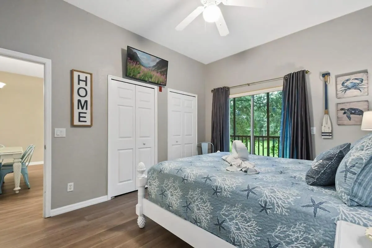 Coastal Unit With 3 Bedrooms And 펜션