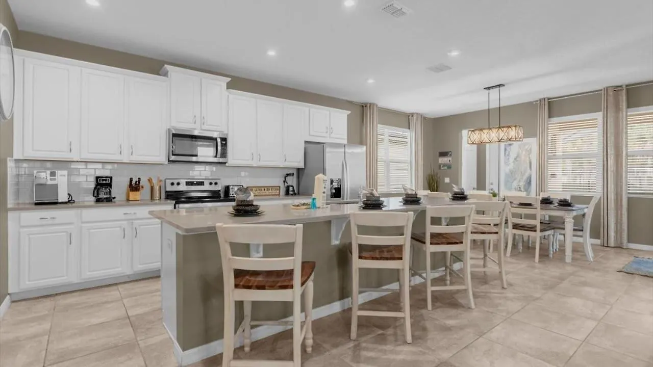 Summer Getaway - 7br With Private Pool By Disney!