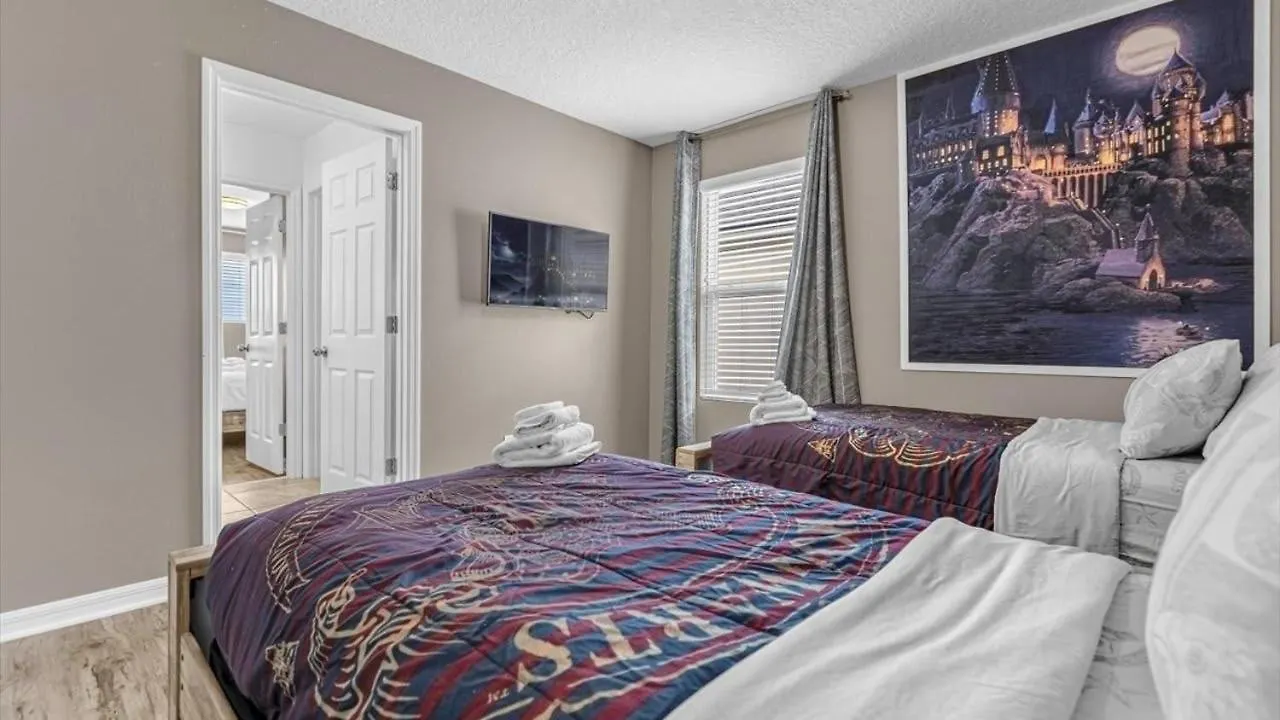 Summer Getaway - 7br With Private Pool By Disney! Holiday home Kissimmee